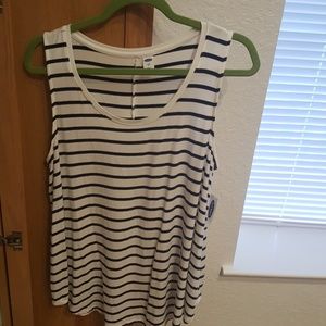 OLD NAVY LUXE SLEEVELESS TEE